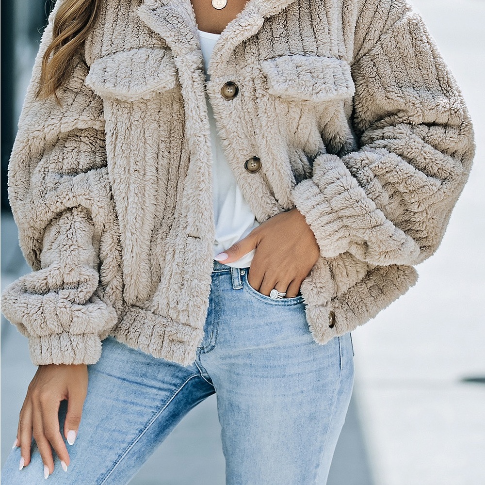 Button-Up Collared Fleece Jacket - Picture 5 of 7